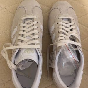 Adidas Suede Gazelle Womens Sneaker